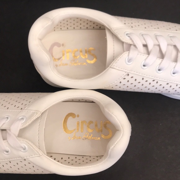 ⭐️ Circus by Sam Edelman Sneaker - Picture 7 of 10